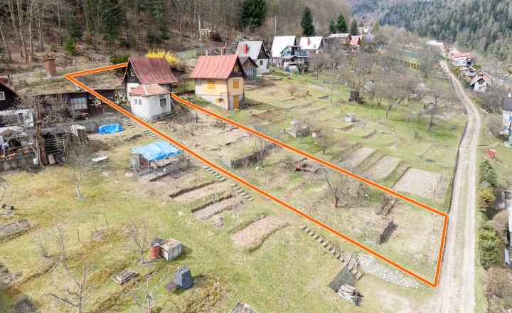 REZERVOVANÉ - Pozemok s chatkou - Chatová oblasť Čarda - Krompachy - fotografia 15