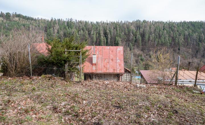 REZERVOVANÉ - Pozemok s chatkou - Chatová oblasť Čarda - Krompachy - fotografia 8