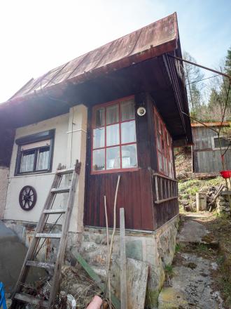 REZERVOVANÉ - Pozemok s chatkou - Chatová oblasť Čarda - Krompachy - fotografia 11