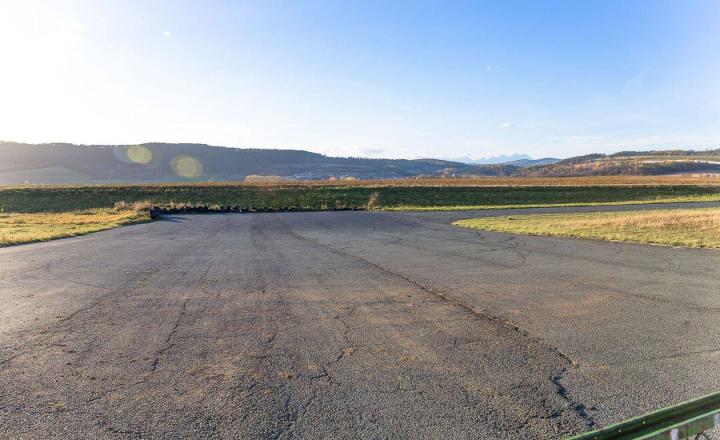 Atraktívny pozemok na podnikanie (3 ha) pri Klčove - fotografia 11