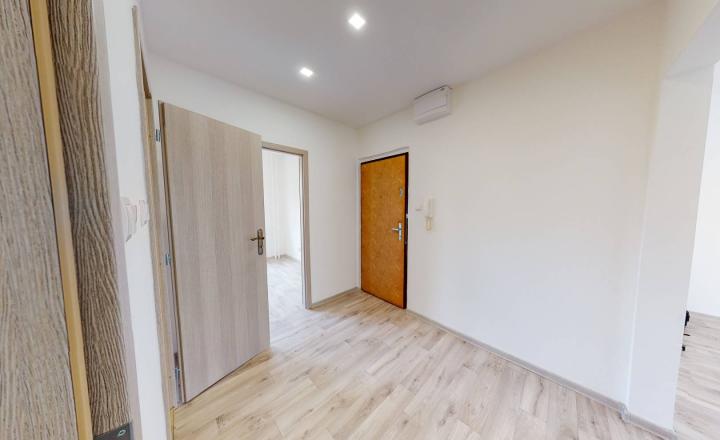 PRENÁJOM! Byt 2+1 (56 m2) loggia, sídl Západ - fotografia 9