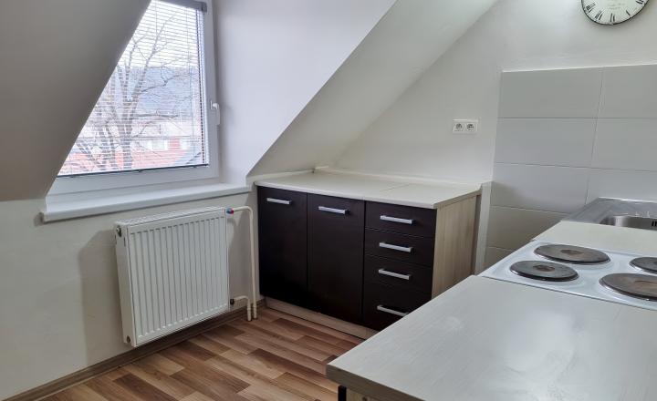 PRENÁJOM! Byt VEĽKÝ MEZONET (86 m2) Fabiniho ulica SNV - fotografia 5