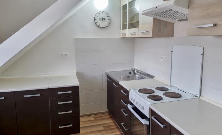 PRENÁJOM! Byt VEĽKÝ MEZONET (86 m2) Fabiniho ulica SNV - fotografia 7