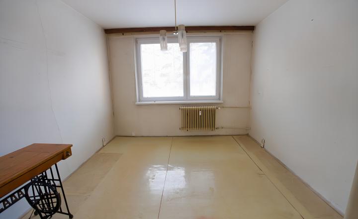 PREDANÉ! Byt 4+1 (82 m2) s loggiou, Komenského ul., SNV - fotografia 15