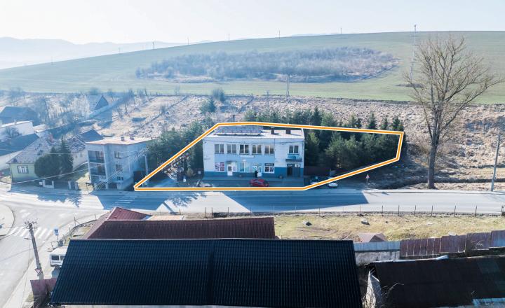 Jediný KOMERČNÝ objekt v obci Bystrany je na predaj - fotografia 4