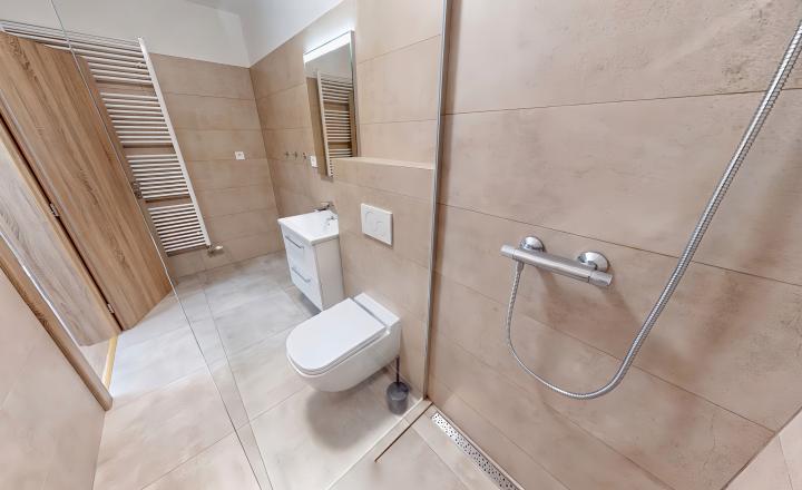 NOVOSTAVBA! Atypický 3-izbový byt (75 m2) s loggiou sídl. Tarča - fotografia 14