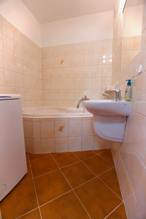 PRENÁJOM! Byt 2+1 (62 m2) s balkónom v centre, Levočská ul., Sp. N. Ves - fotografia 17