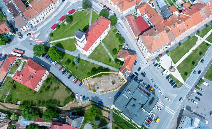 Pozemok so stav. povolením PENZIÓN pod Spišským hradom - fotografia 6