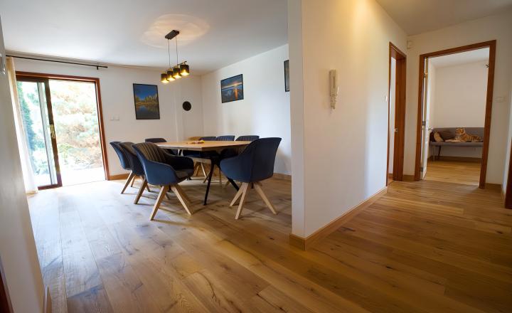 Multifunkčný dom s veľkým pozemkom (1656 m2) Veľká Lomnica - fotografia 16