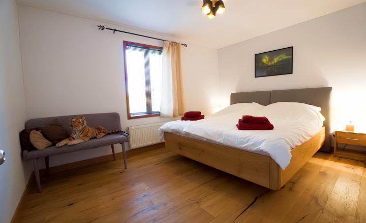 Multifunkčný dom s veľkým pozemkom (1656 m2) Veľká Lomnica - fotografia 18