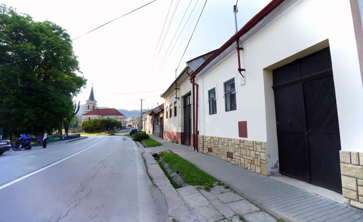 RD - chalupa s veľkou záhradou v obci Nálepkovo - fotografia 1