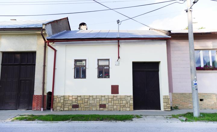 RD - chalupa s veľkou záhradou v obci Nálepkovo - fotografia 32
