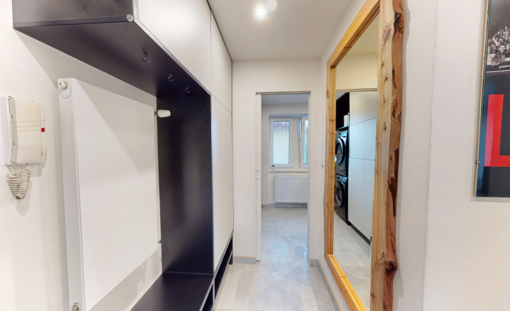 REZERVOVANÝ - Štýlový byt 2+1 (58 m2) s balkónom + projekt podkrovie | centrum SNV - fotografia 13