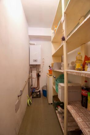 Byt 3+1 (109 m²) s 2 balkónmi, garážou a záhradou, centrum SNV - fotografia 16