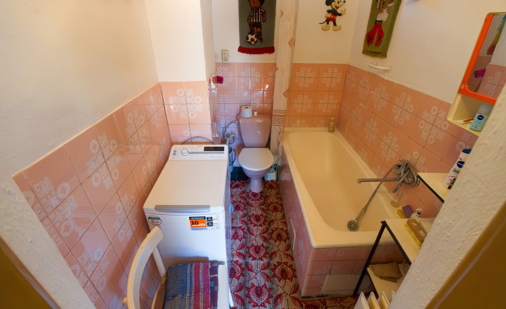 Rodinný dom (1 293 m²) s  veľkou záhradou a stodolou, Domaňovce - fotografia 16