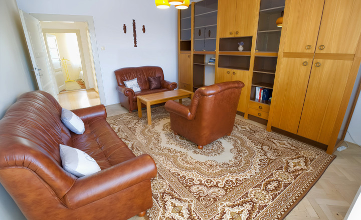 Byt 3+1 (104 m2) s 2 balkónmi, garážou a záhradou, centrum SNV - fotografia 13