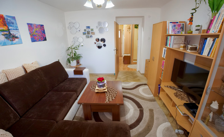 Byt 2+1 (62 m²) s pivnicami, tehlový dom, centrum Spišskej Novej Vsi - fotografia 5