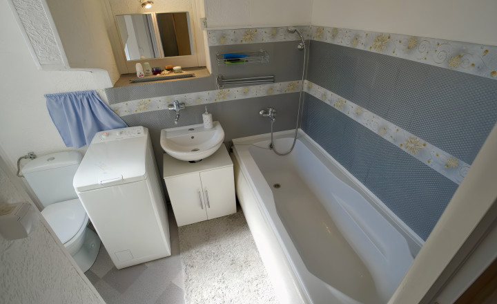 Byt 2+1 (62 m²) s pivnicami, tehlový dom, centrum Spišskej Novej Vsi - fotografia 13