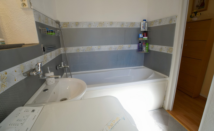 Byt 2+1 (62 m²) s pivnicami, tehlový dom, centrum Spišskej Novej Vsi - fotografia 16