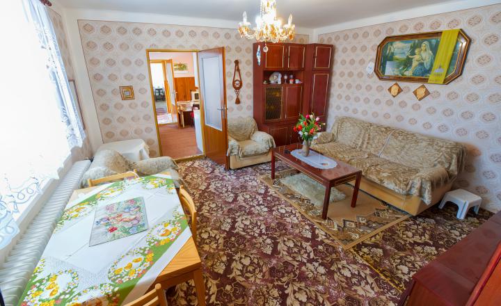 Rodinný dom (1 293 m²) s  veľkou záhradou a stodolou, Domaňovce - fotografia 18