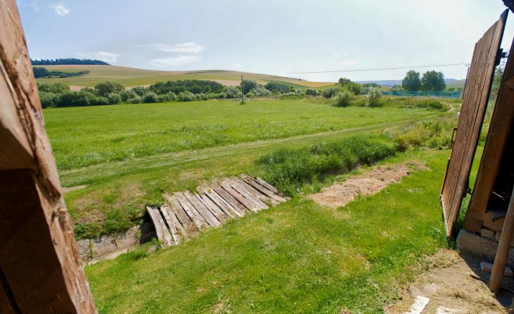 Rodinný dom (1 293 m²) s  veľkou záhradou a stodolou, Domaňovce - fotografia 27