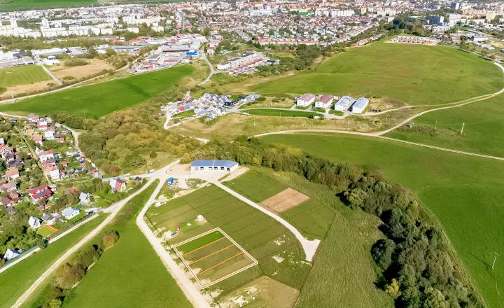 UŽ LEN JEDNA ZÁHRADKA (300 m2) ZO Hlinica Spišská Nová Ves - fotografia 3