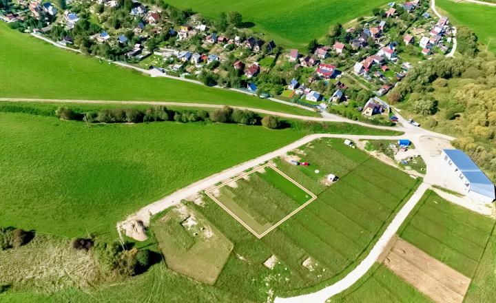 UŽ LEN JEDNA ZÁHRADKA (300 m2) ZO Hlinica Spišská Nová Ves - fotografia 7