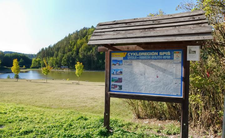 Rekreačná chata po rekonštrukcii pri rybníku, Zahura – Spišské Vlachy - fotografia 30
