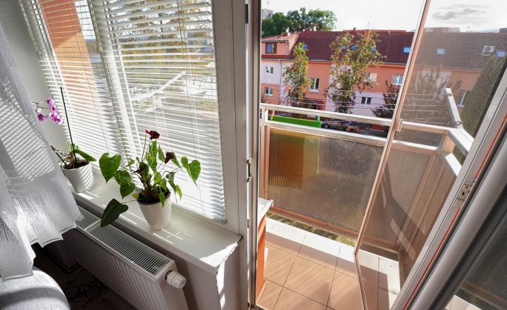 Tehlový byt 3-izbový (73 m²) s 2 balkónmi, centrum Spišská Nová Ves - fotografia 14