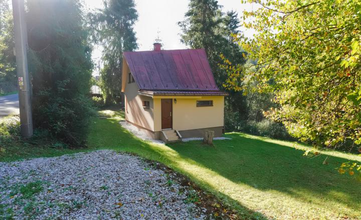 Rekreačná chata po rekonštrukcii pri rybníku, Zahura – Spišské Vlachy - fotografia 28