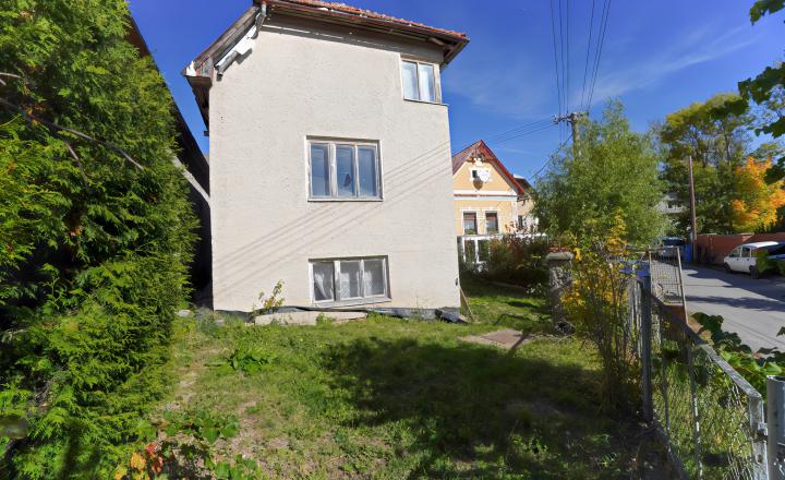 Rodinný dom (828 m²) s hospodárskou budovou, podtatranská obec Važec - fotografia 6